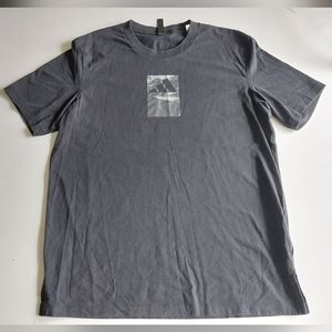 Mens Medium Adidas tshirt
